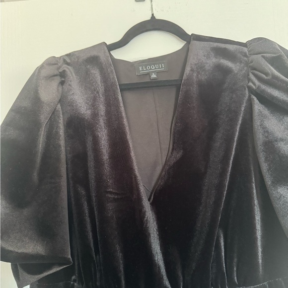 Eloquii NWOT Black velvet V neck Puff Sleeve Mini Dress - Picture 6 of 6
